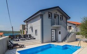 Villa With Amazing View And A Private Pool, Susnjar 1